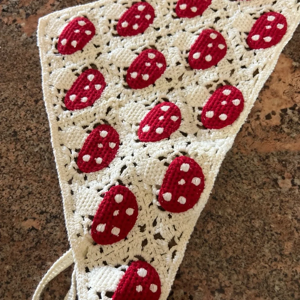Crochet Mushroom Pattern Bandana - Picture 2 of 3